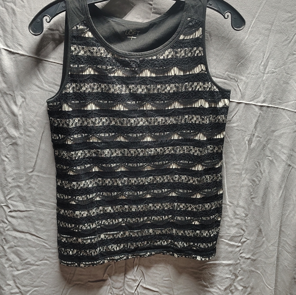 Black And Lace Tank Top Size Small By Loft